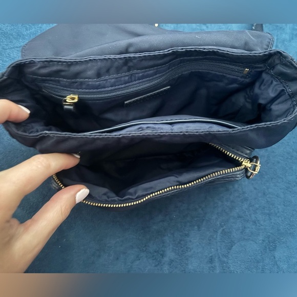 Tory Burch Tilda Nylon Crossbody, Navy EUC - Picture 4 of 9